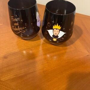 Disney Hallmark Black Set of 2 wine glasses featuring Disney Villains